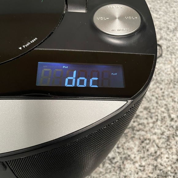 EUC “Insignia” CD BoomBox With FM Radio & Dock4 iPhone; User & Quick Setup Guide - Picture 16 of 17